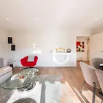 Apartment Beautiful 2-br Sea View Beaches Within Walking Distance