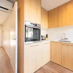 Apartment Beautiful 2-br Sea View Beaches Within Walking Distance *