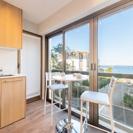 Beautiful 2-br Sea View Beaches Within Walking Distance アパート