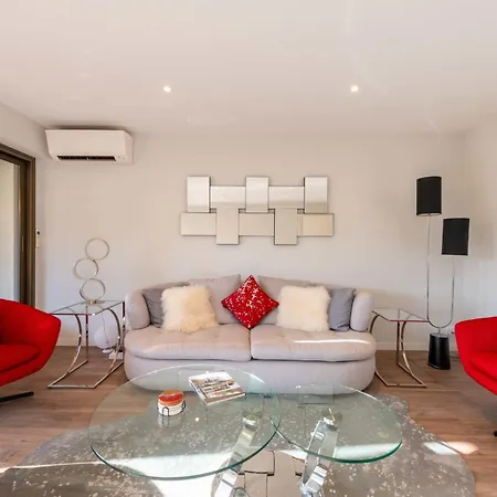 Beautiful 2-br Sea View Beaches Within Walking Distance アパート カンヌ