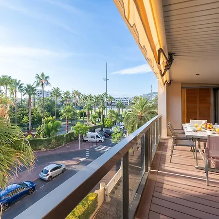 アパート Beautiful 2-br Sea View Beaches Within Walking Distance カンヌ