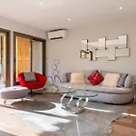 Appartement Beautiful 2-br Sea View Beaches Within Walking Distance *